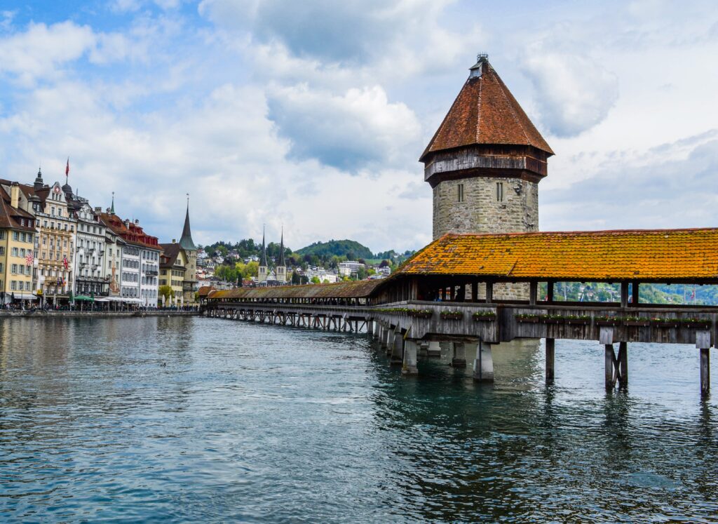 Luzern-Chapel Bridge-Switzerland